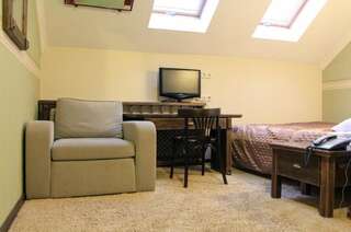 Отель Артотель Мини-Отель Буковель Полулюкс-3