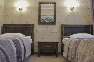 Отель Артотель Мини-Отель Буковель Полулюкс (для 2 взрослых)-1